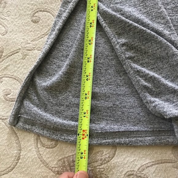 Gap Coverup gray heathered V neck sz M soft - Picture 7 of 9
